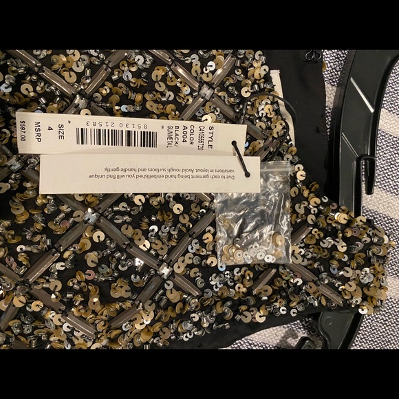 NWT - Alice and Olivia Beaded Dress - Size 4 - Picture 4 of 5